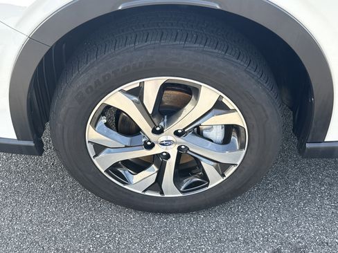 Used 2022 Subaru Outback Limited image 14