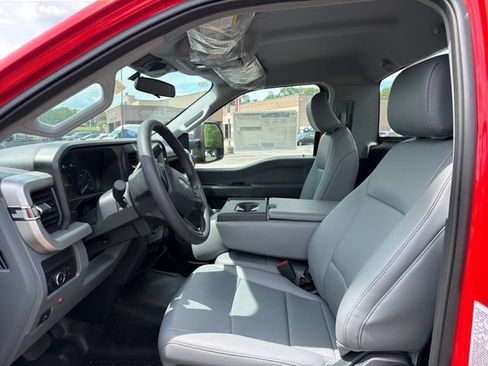 New 2026 Ford F550 4x4 Regular Cab Super Duty image 10