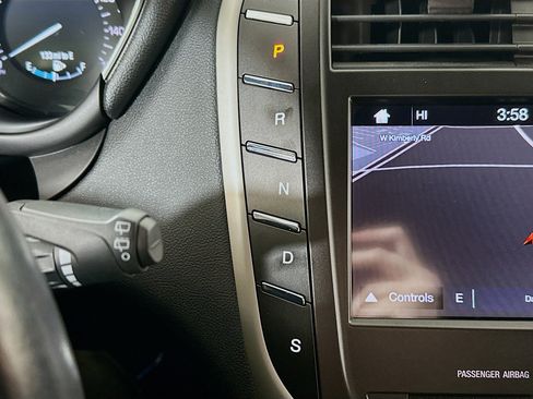 Used 2019 Lincoln MKC Reserve w/ MKC Climate Package image 17