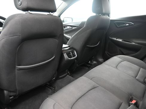 Used 2018 Chevrolet Malibu LT FWD image 20