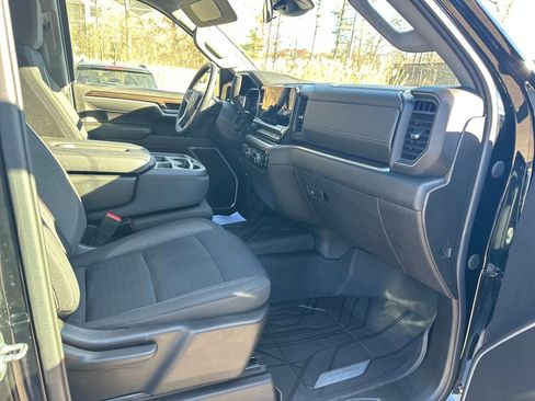 Certified 2022 Chevrolet Silverado 1500 RST image 30