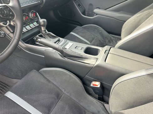 Used 2023 Toyota GR86 Premium image 12