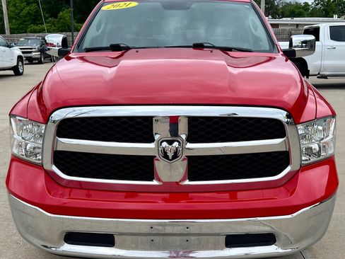 Used 2021 RAM 1500 Classic SLT AWD/4WD image 2