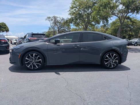 Used 2023 Toyota Prius Prime FWD image 7