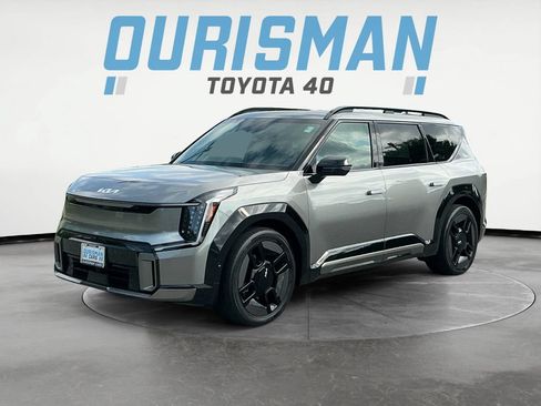 Used 2024 Kia EV9 GT-Line AWD/4WD image 3