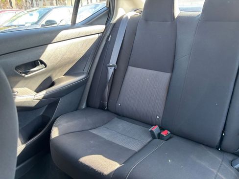 Used 2025 Nissan Sentra SV FWD image 37