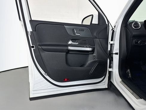 Certified 2025 Mercedes-Benz GLB 250 GLB 250 image 21