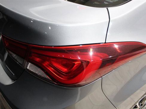 Used 2014 Hyundai Elantra Limited FWD image 11