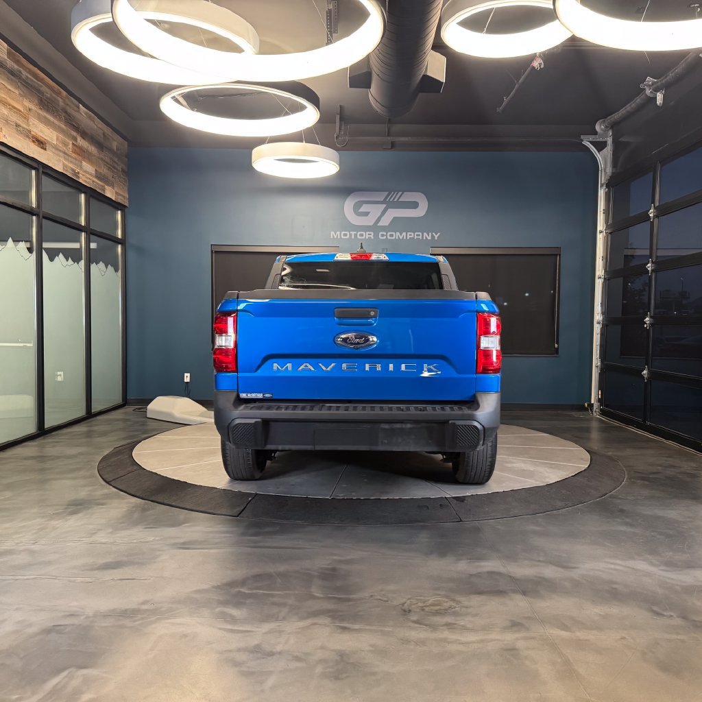 Used 2022 Ford Maverick XLT FWD image 4