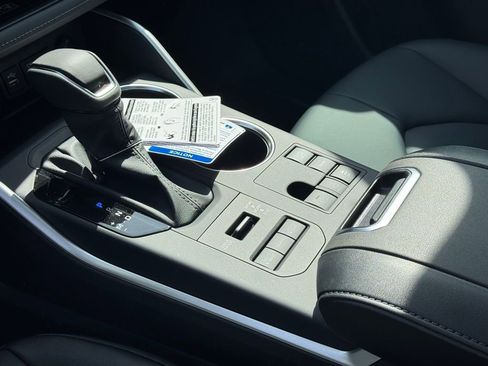 New 2026 Toyota Highlander XLE AWD/4WD image 16