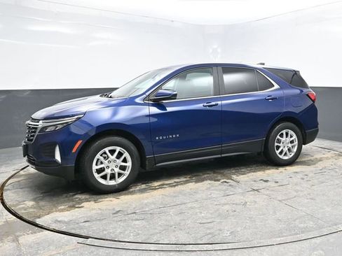 Used 2022 Chevrolet Equinox LT image 3