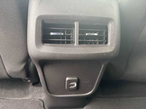 Certified 2024 Chevrolet Equinox LT AWD/4WD image 33
