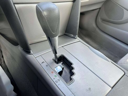 Used 2011 Toyota Camry LE FWD image 28