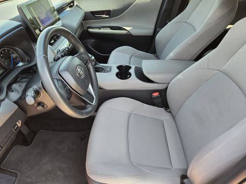 Certified 2023 Toyota Venza LE AWD/4WD image 12