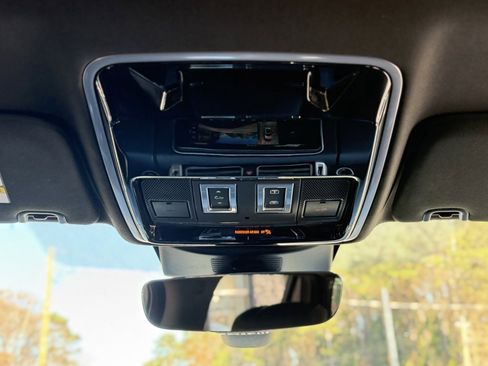 Used 2019 Land Rover Range Rover Supercharged image 47