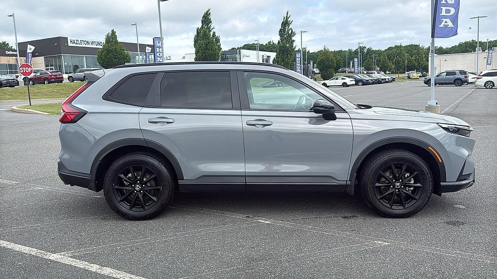 Used 2026 Honda CR-V Sport image 4