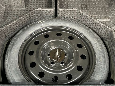 Used 2019 Ford Edge Titanium AWD/4WD image 31