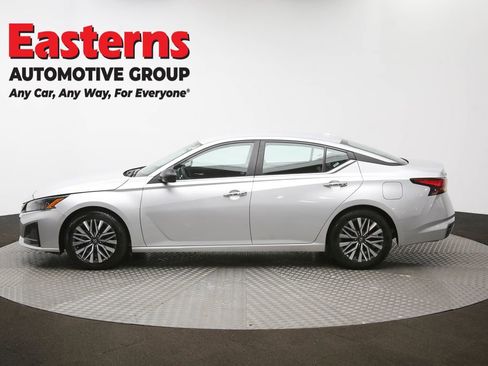 Used 2024 Nissan Altima 2.5 SV image 59