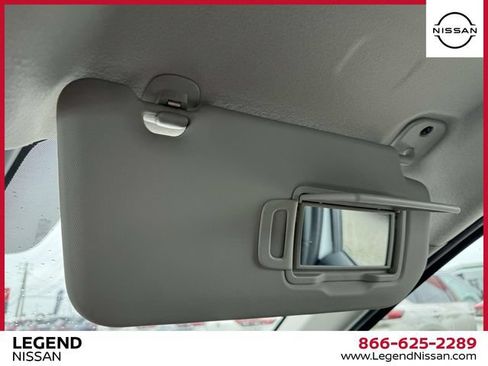 Certified 2025 Nissan Kicks SV AWD/4WD image 31
