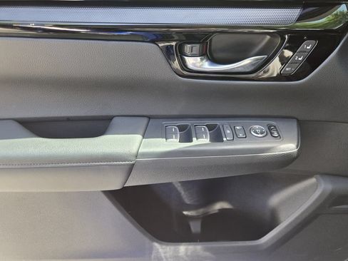 Used 2025 Honda CR-V EX-L image 27