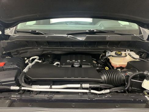 Used 2023 Chevrolet Silverado 1500 LT AWD/4WD image 17