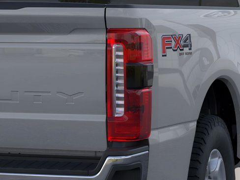New 2026 Ford F350 XLT w/ XLT Premium Package image 21