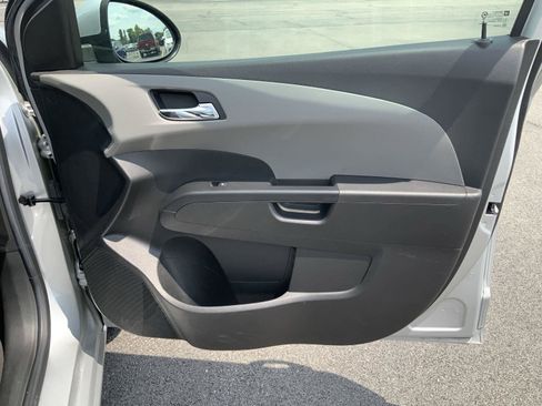 Used 2015 Chevrolet Sonic LT FWD image 42