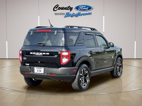 Used 2023 Ford Bronco Sport Outer Banks w/ Tech Package image 23