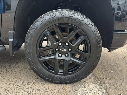 Used 2023 Chevrolet Silverado 1500 Custom Trail Boss w/ LPO, Dark Essentials Package image 43