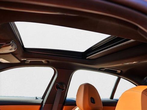 Used 2025 BMW 330i xDrive 330i xDrive w/ Premium Package image 11