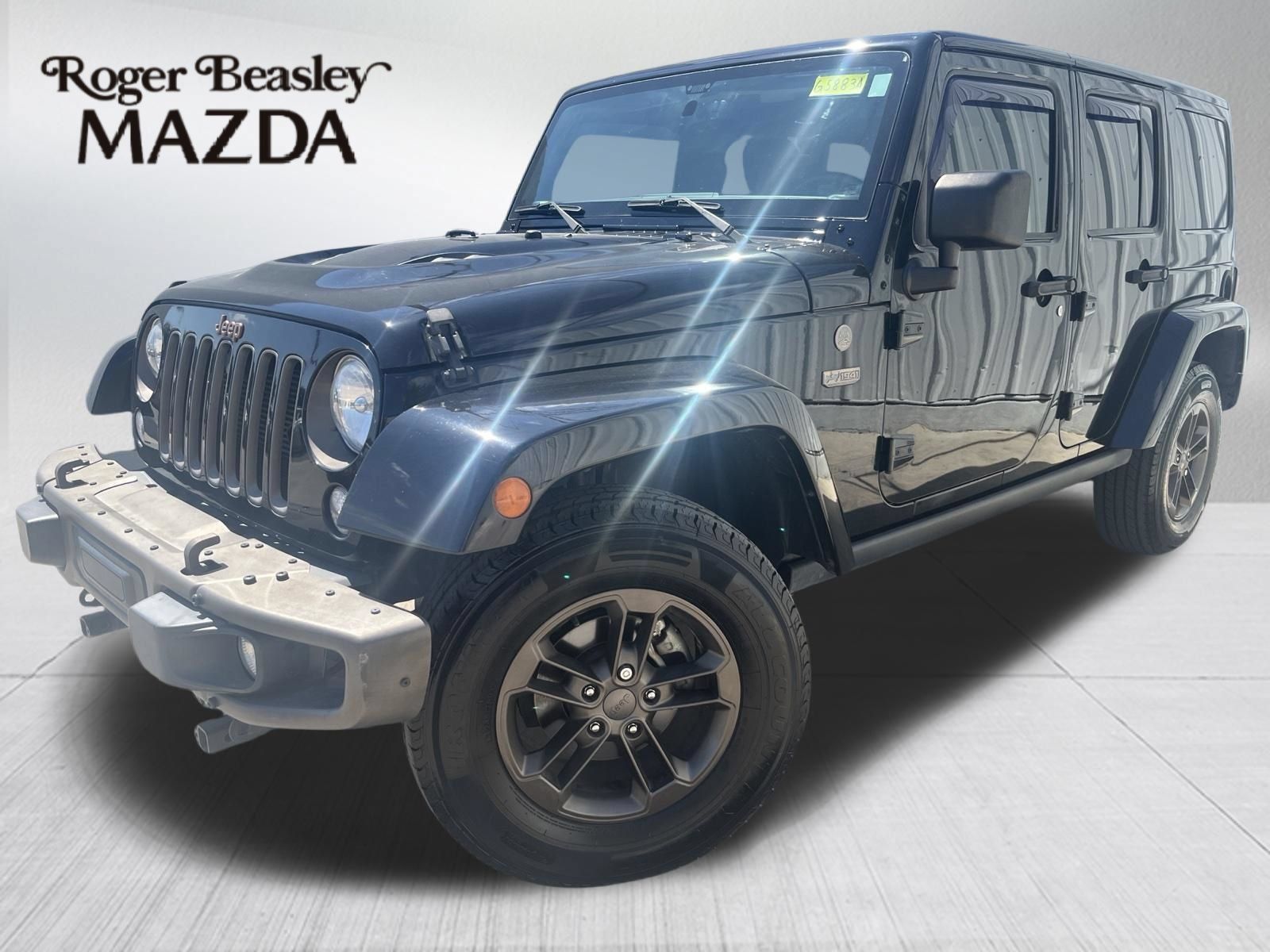 Used 2016 Jeep Wrangler Unlimited Sahara AWD/4WD image 1