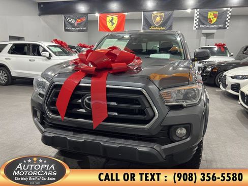 Used 2021 Toyota Tacoma SR5 image 1