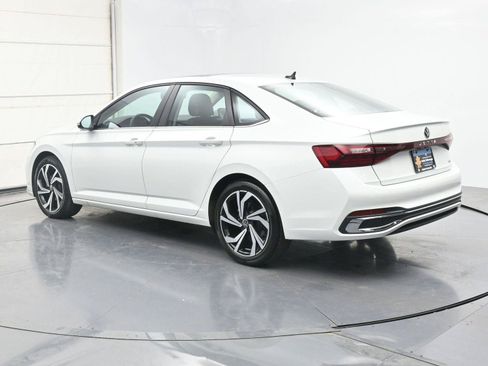 Certified 2026 Volkswagen Jetta SEL FWD image 19