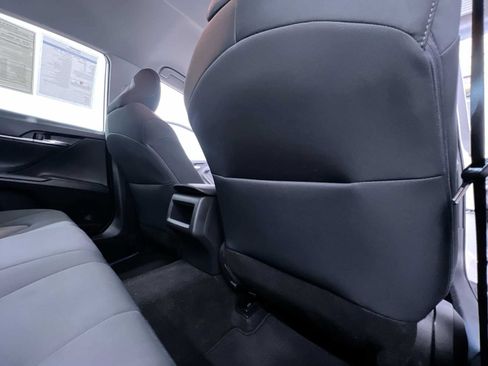 Used 2022 Toyota Camry LE w/ Carpet Mat Package (TMS) AWD/4WD image 40