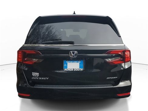Certified 2024 Honda Odyssey Sport image 5