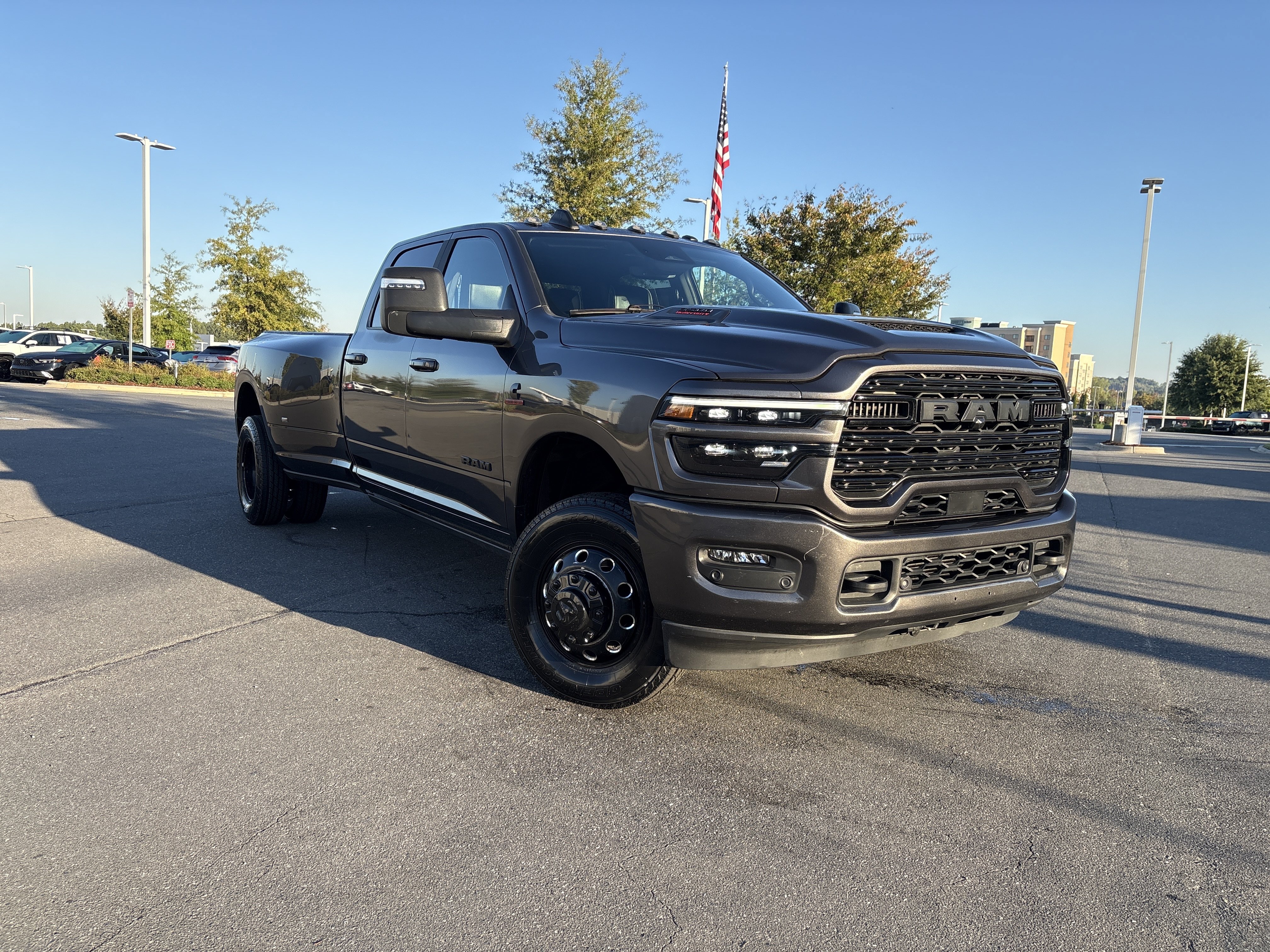 Used 2025 RAM 3500 Laramie AWD/4WD image 2