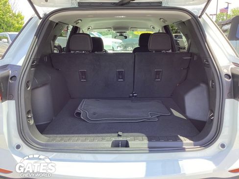Used 2024 Chevrolet Equinox LS w/ LS Convenience Package FWD image 11