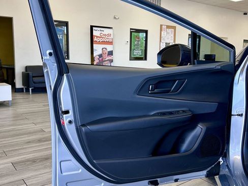 Used 2025 Toyota Prius LE image 17