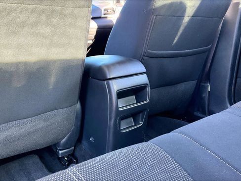 Used 2018 Nissan Sentra S image 34