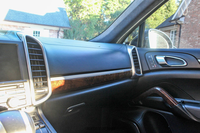 Used 2012 Porsche Cayenne Turbo AWD/4WD image 59
