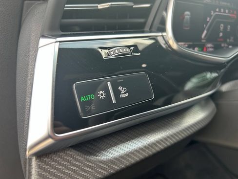 Used 2024 Audi RS Q8 AWD/4WD image 51
