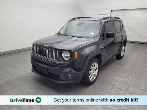 Used 2017 Jeep Renegade Latitude FWD image 1