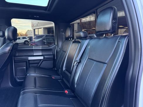 Used 2018 Ford F150 Lariat image 32