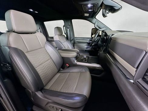 Certified 2024 Chevrolet Silverado 2500 ZR2 w/ Technology Package image 31