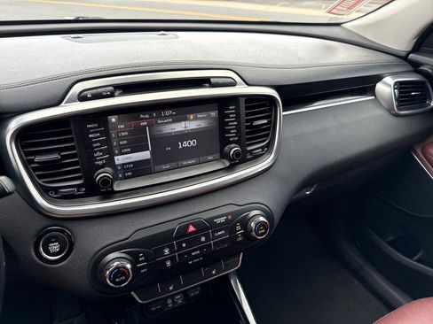 Used 2017 Kia Sorento SX AWD/4WD image 24