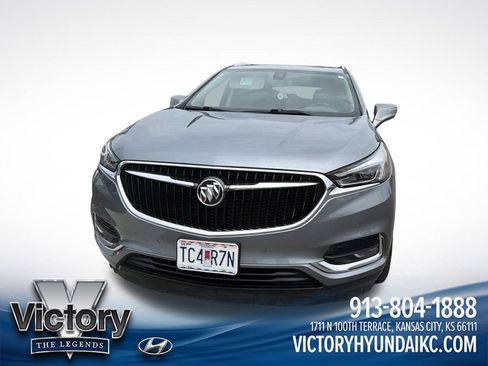 Used 2021 Buick Enclave Premium w/ Sun and Sites Package AWD/4WD image 9