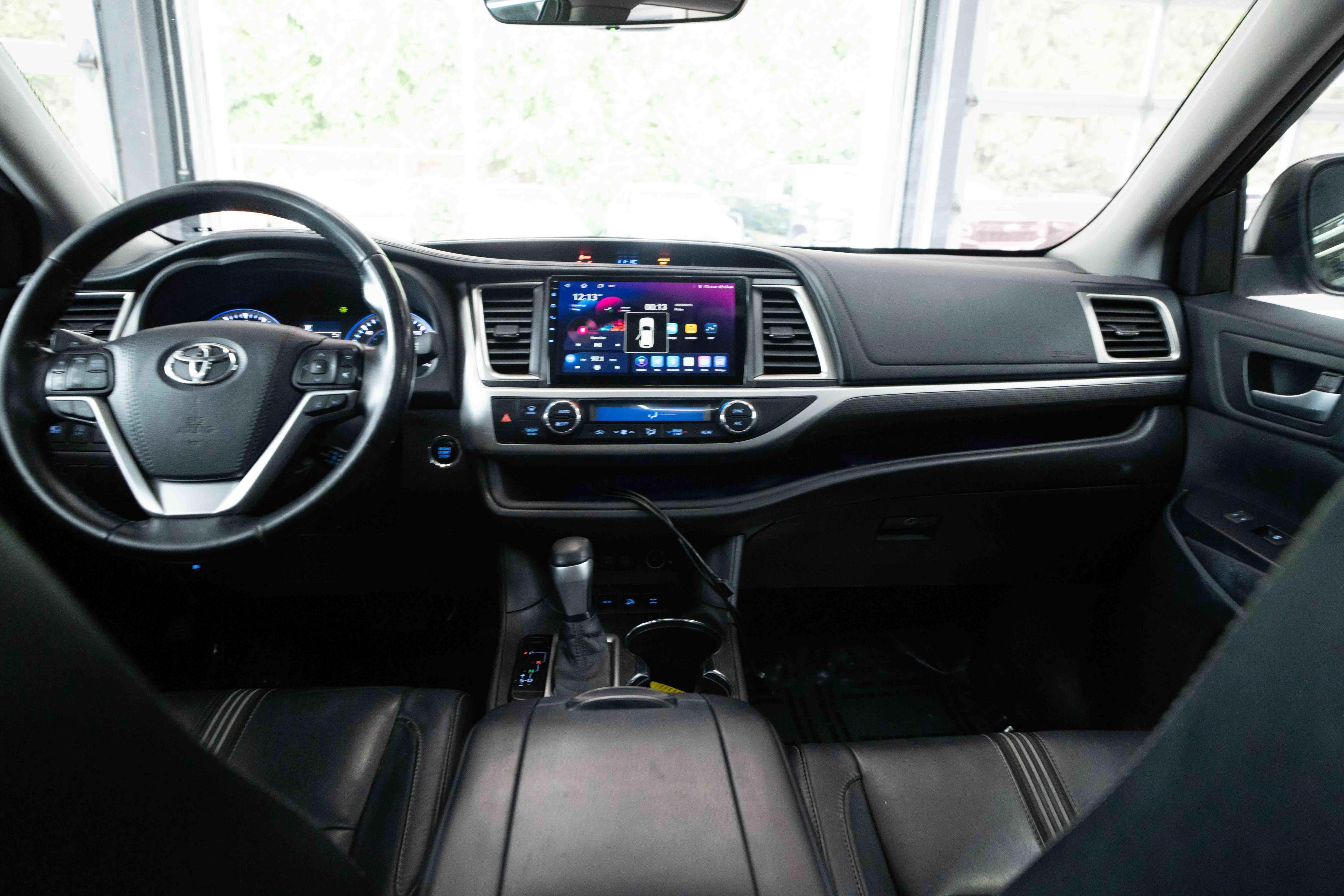 Used 2017 Toyota Highlander SE AWD/4WD image 20