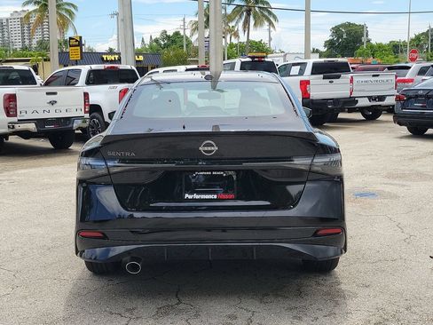 New 2027 Nissan Sentra SR w/ Floor Mat Package FWD image 7