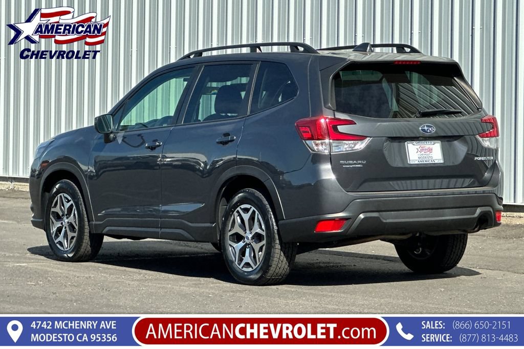 Used 2023 Subaru Forester Premium AWD/4WD image 6