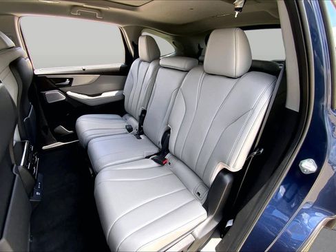 Used 2026 Acura MDX FWD w/ Technology Package image 19